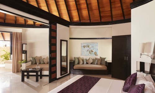 Family Deluxe Beach Villa with Pool